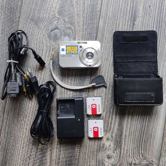 SONY Cyber-shot DSC-N1 Дигитална Камера фотоапарат