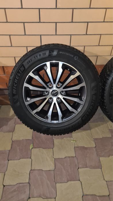 Диски R19 Toyota Original