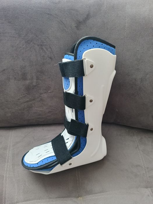 Бандаж голеностопный.