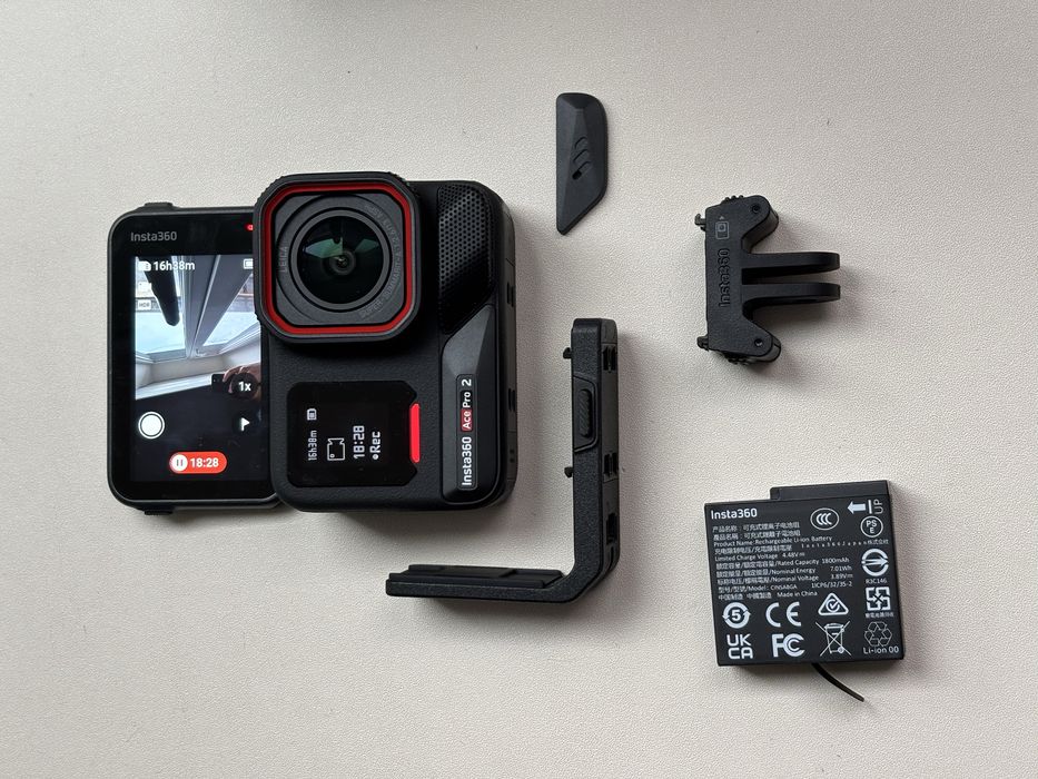 Insta 360 Ace Pro 2
