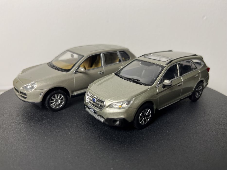 Продам модели Миничампс  1:43