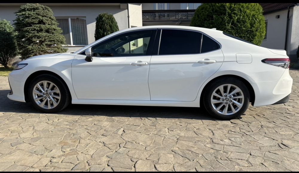 TOYOTA Camry 2024 — imagine 2