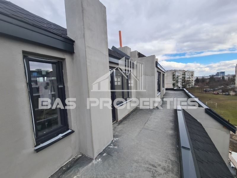 Продава се Тристаен апартамент в София, Левски В - 155 кв.м за 1420 €/кв.м - Снимка #5