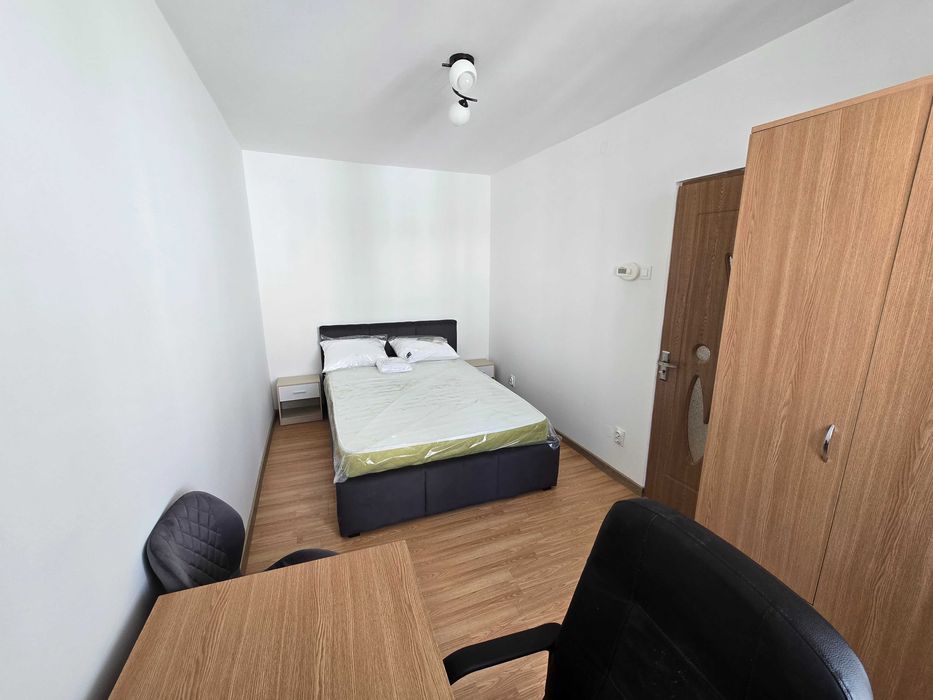 Câmpina - Ap. 2 cam - Et. 3 - mobilat - 350 Euro/Luna