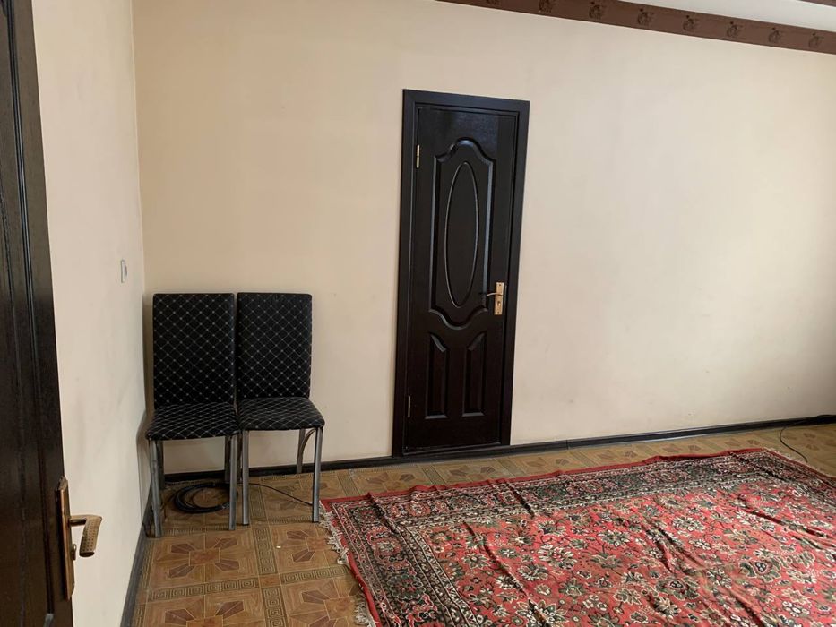 Bez makler G’alaba bog’ini oldida uy