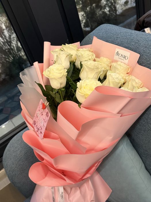 букет из длинных роз