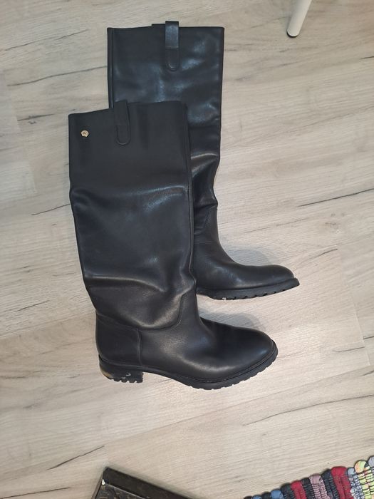 Сапоги   туфли сатылады