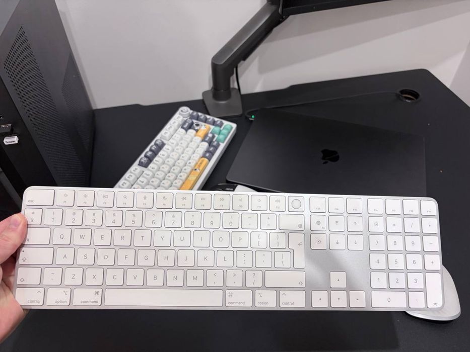 Клавиатура Apple magic keyboard