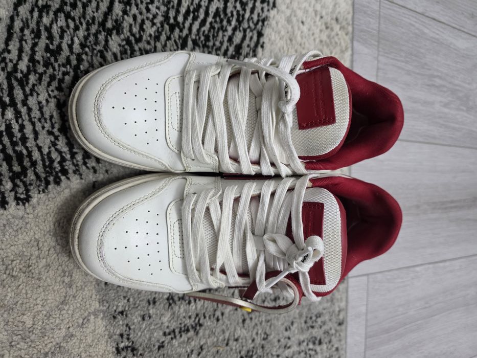 Adidasi off white chinese new year