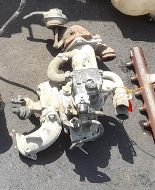 Racitor gaze/Egr 1.5dci euro 5 K9k 892 Renault / Dacia