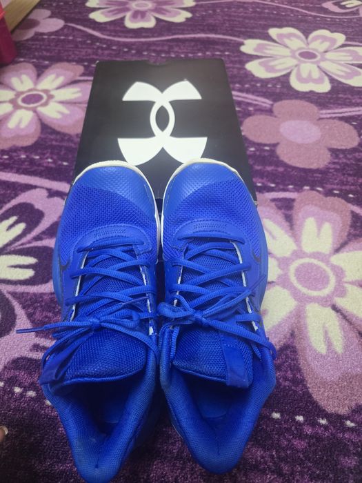 Маратонки Under Armour номер 40