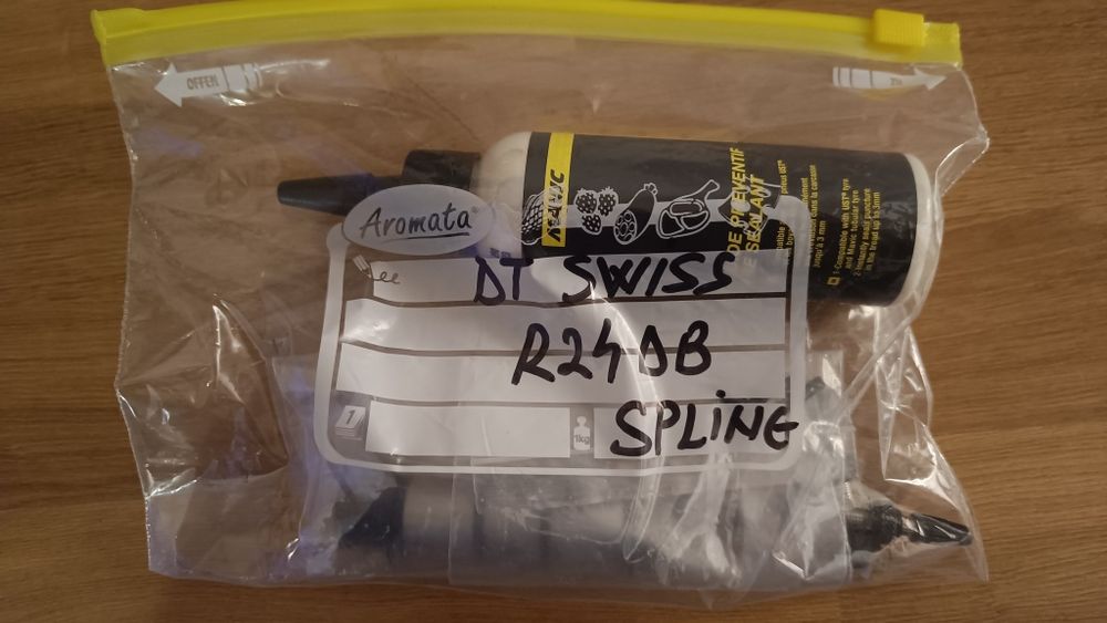 Set roti DT Swiss R24 Spline - disc