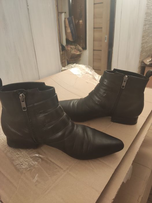 Mango боти естествена кожа 37 номер в отлично състояние.