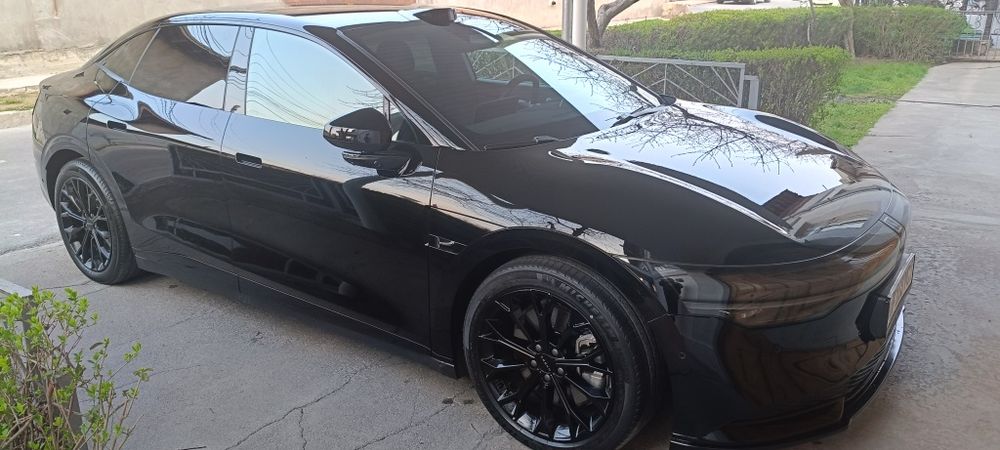 Zeekr 007 сотилади краска топ тоза