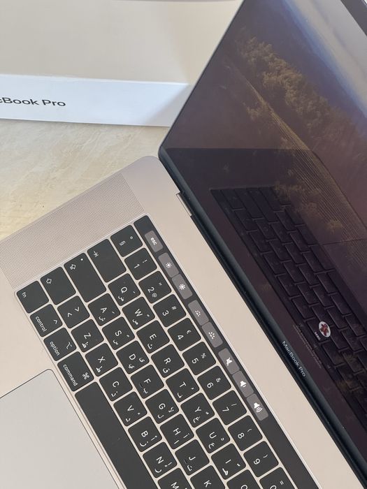 Macbook pro 15 (2019)