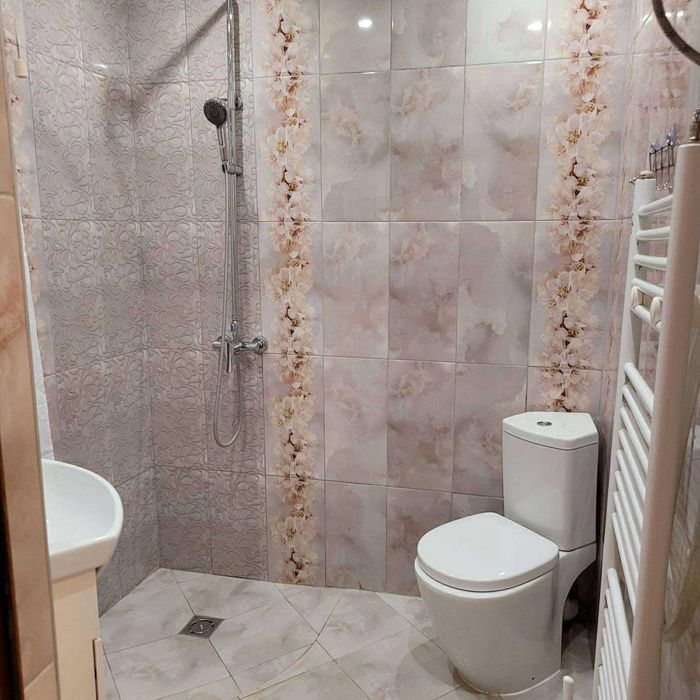 Дава се под наем Тристаен апартамент в Варна, Виница - 120 кв.м за 588 € - Снимка #13