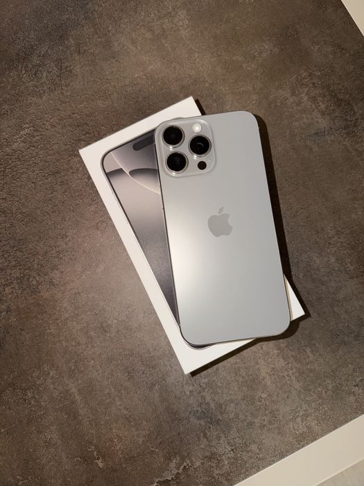Продам iPhone 16 pro max