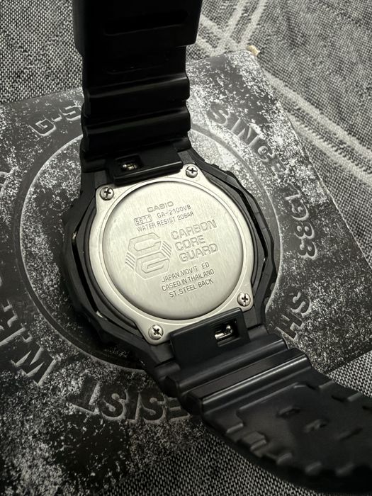 Часы Casio G-Shock GA-2100VB