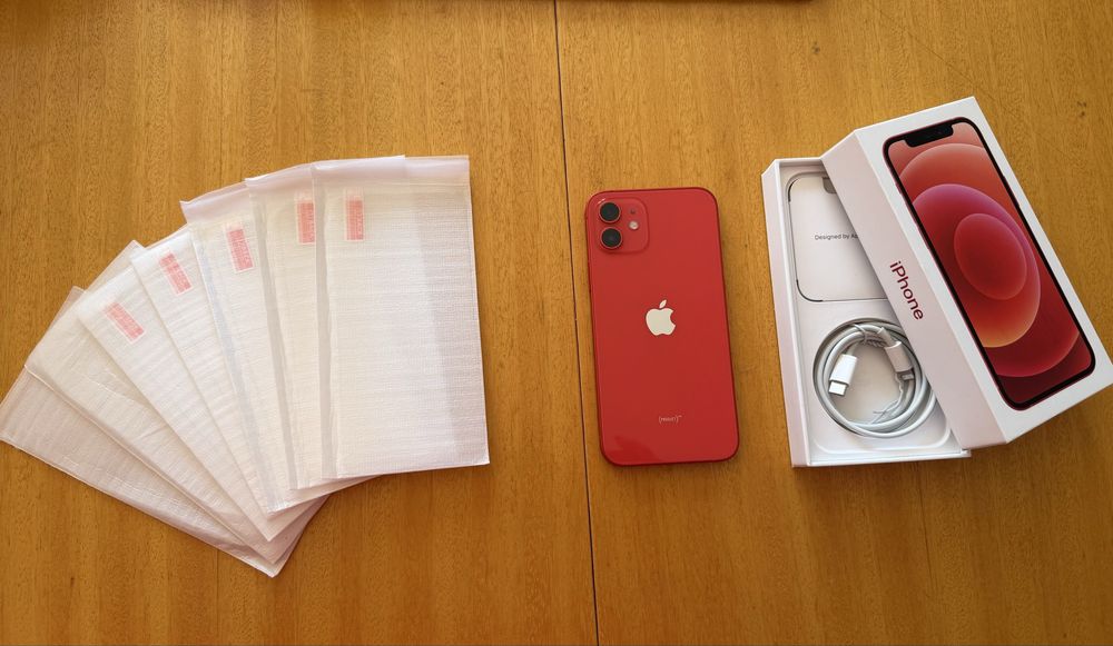 Apple iPhone 12 product red 128gb