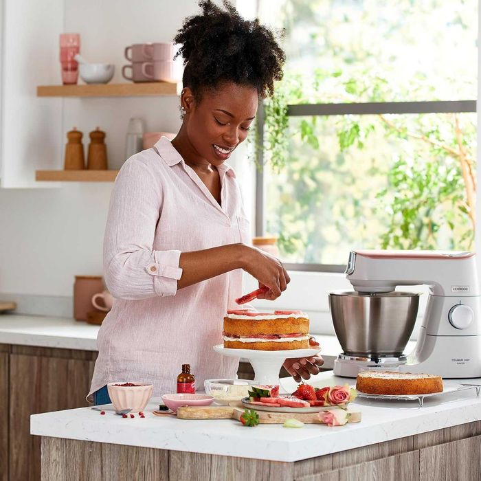 Kenwood KVC65.001WH Кухненски робот, 1200 W, 5 L, вградена везна, бял