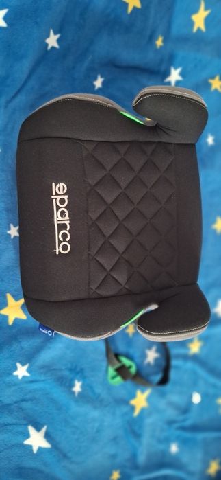 Детска седалка за кола Sparco, подарък детска каска.