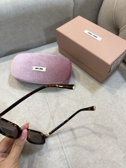 Очки miu miu 2025
