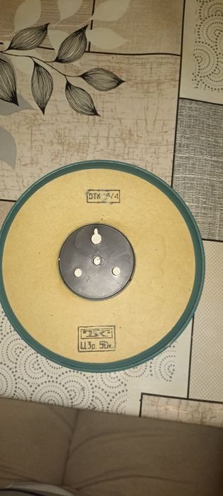 Продаю советский термометр