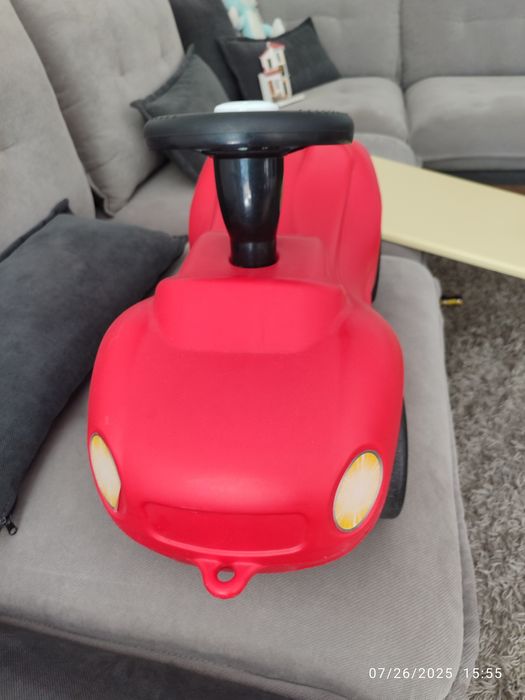 2 Почти неизползвани детскиколи за яхане и бутане с крачета.