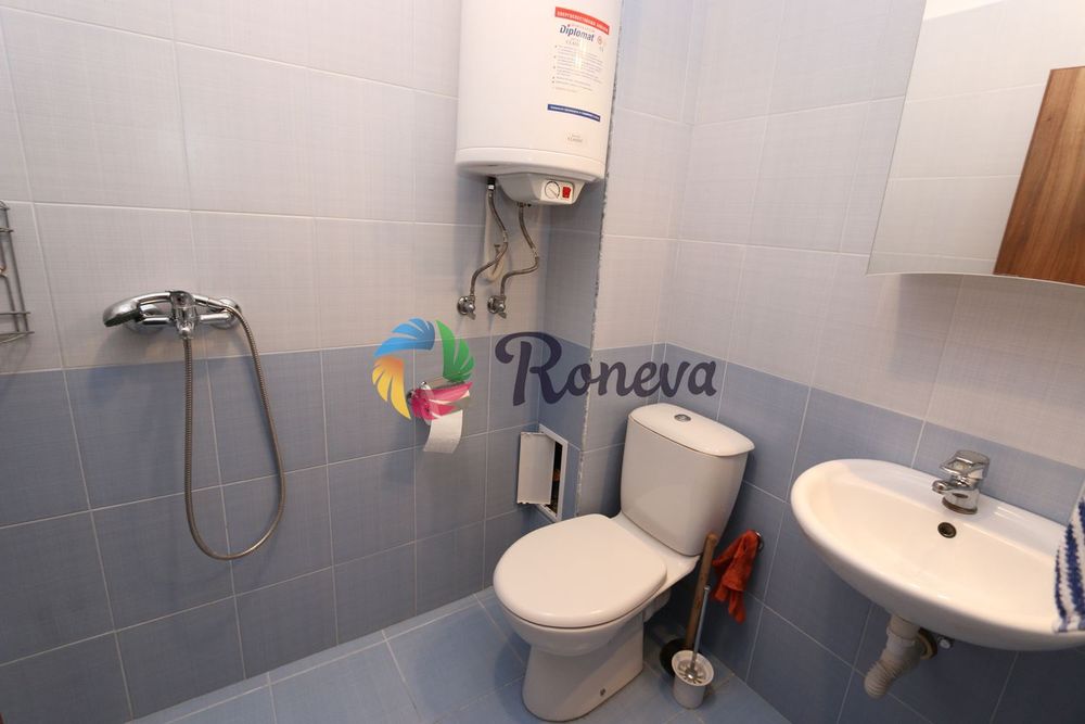 Дава се под наем Двустаен апартамент в Варна, Център - 70 кв.м за 727.77 € - Снимка #11