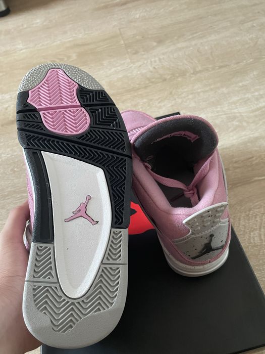Jordan 4 roz