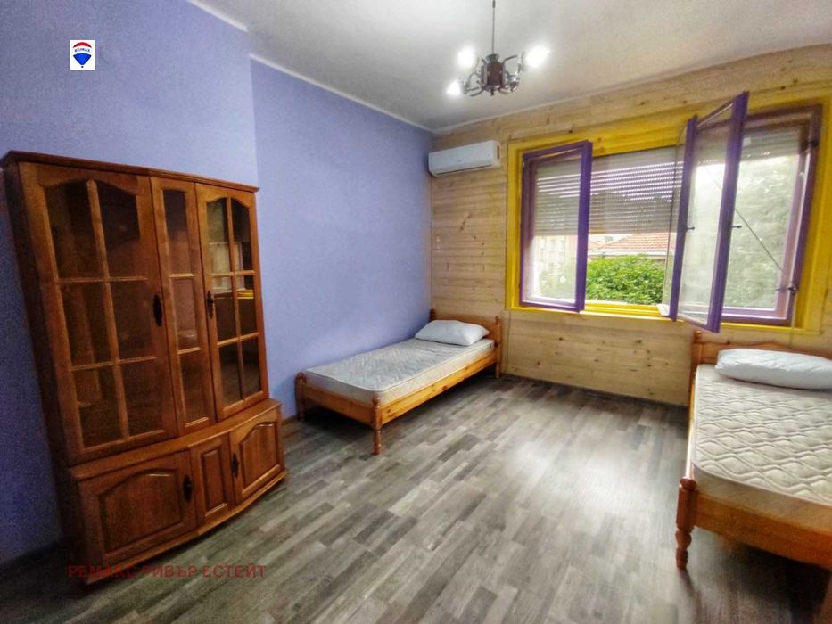 Дава се под наем Тристаен апартамент в Русе, Център - 98 кв.м за 499.8 € - Снимка #7