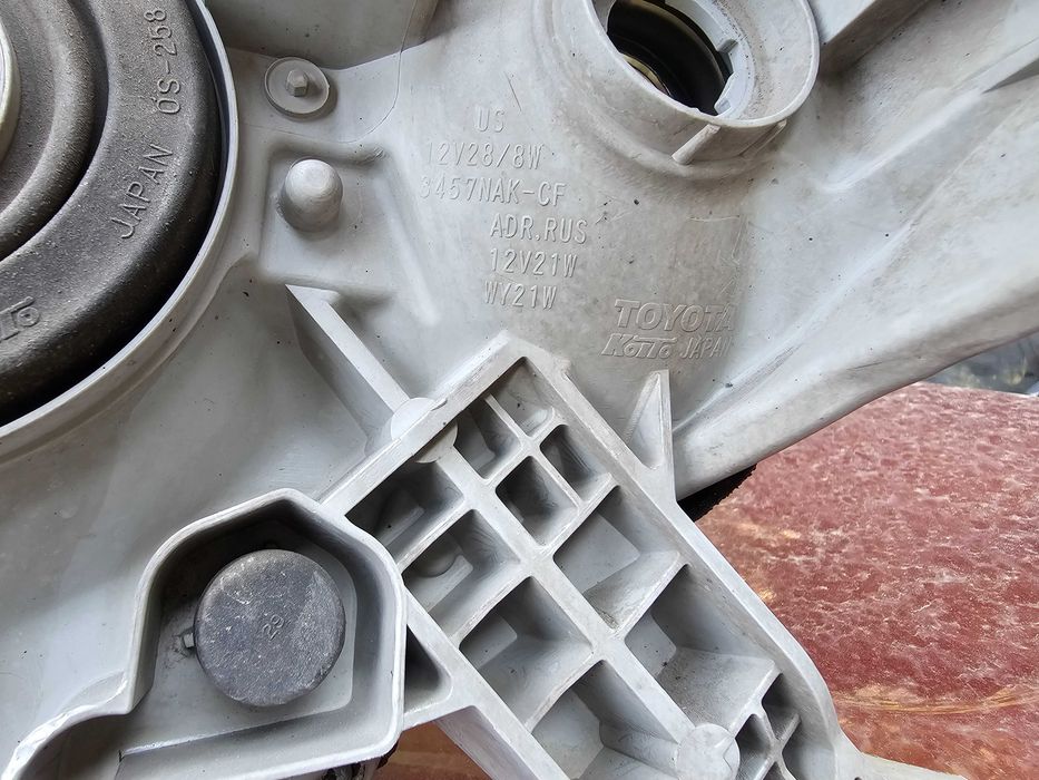 Highlander 2012 передняя оптика