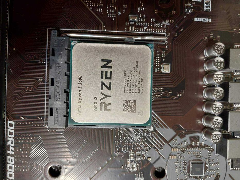 AMD Ryzen 5 3600 + MSI B450M Pro-M2 Max