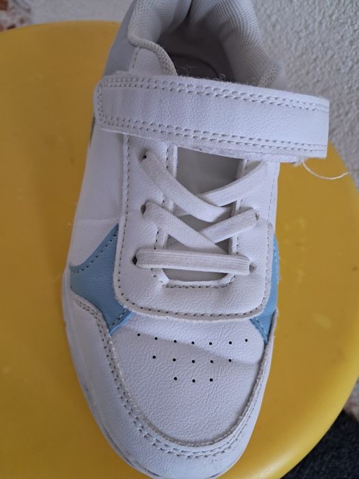 Adidași albi Primark mărime 31 impecabili