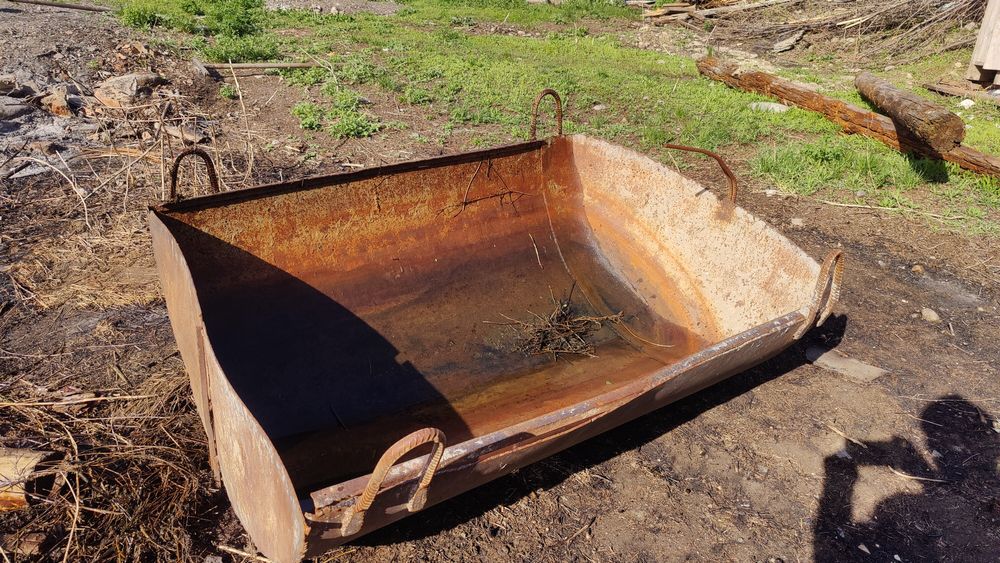 Бадья для строительства.