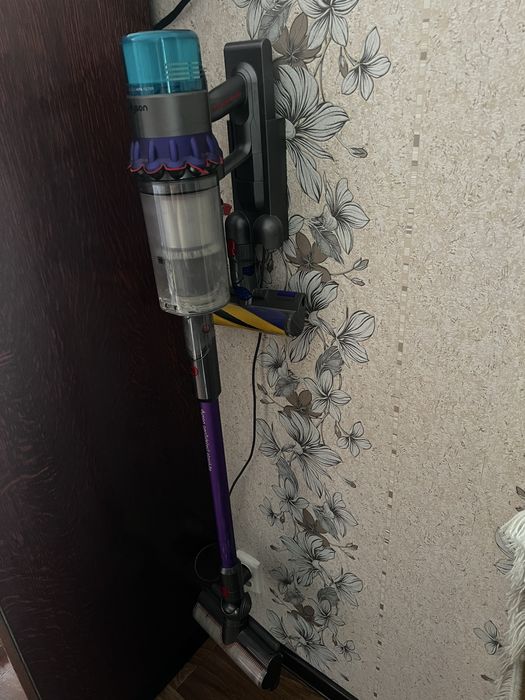 Продам беспроводной пылесос Dyson Gen5detect Absolute