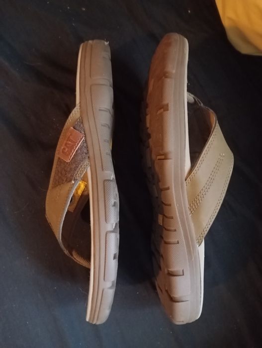 Сандали и чехли CAT