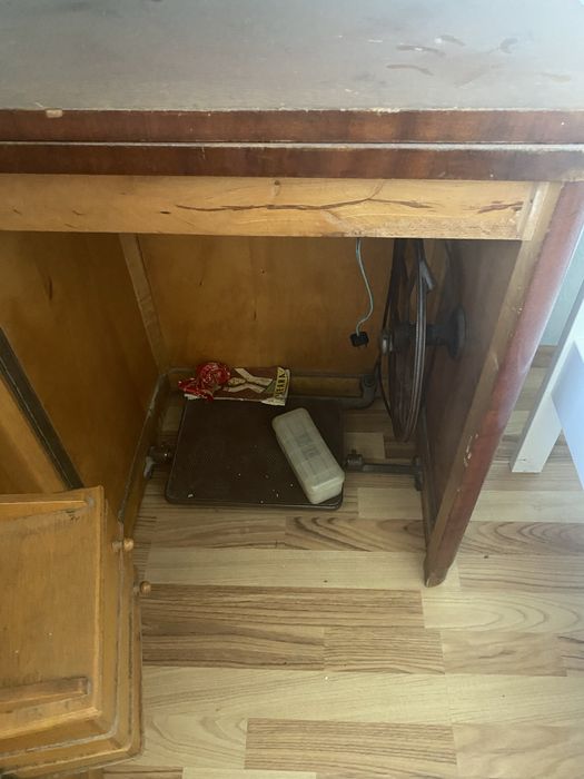 Mașină de cusut ILEANA Cugir (M.M.3) din 1964 – Pachet complet de colecție, cu manual și accesorii