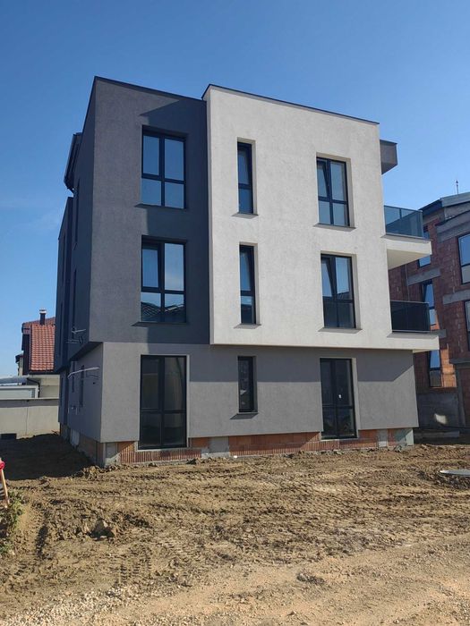 Продава се Двустаен апартамент в Пловдив, Беломорски - 62 кв.м за 848 €/кв.м - Снимка #1