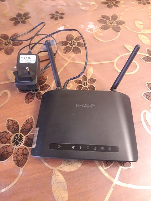 Продается D-link роутер Wi-Fi в отличном состояние.
