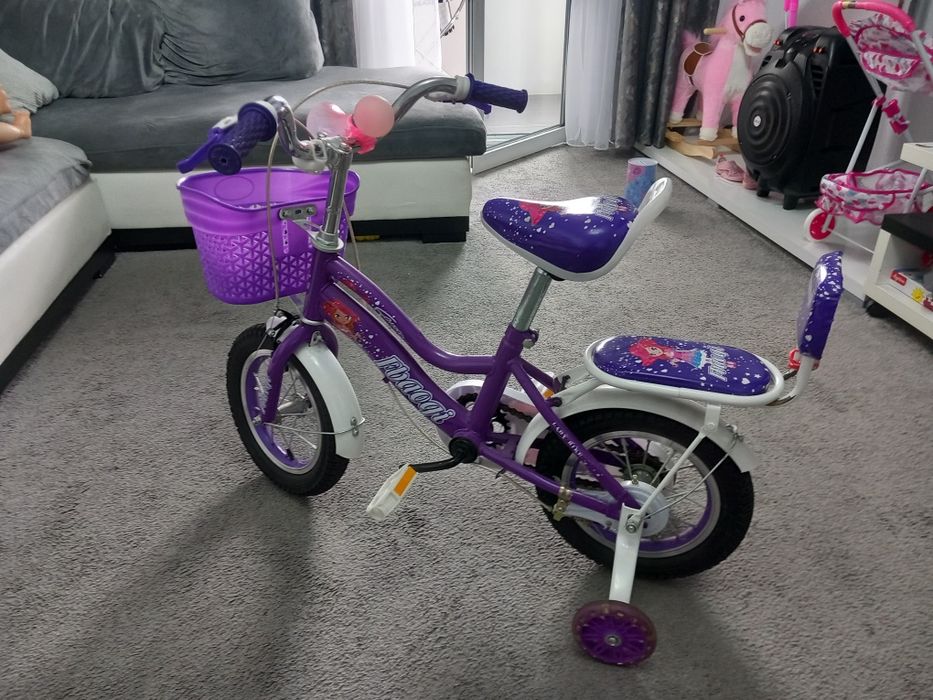 Bicicleta copii cu roti ajutatoare