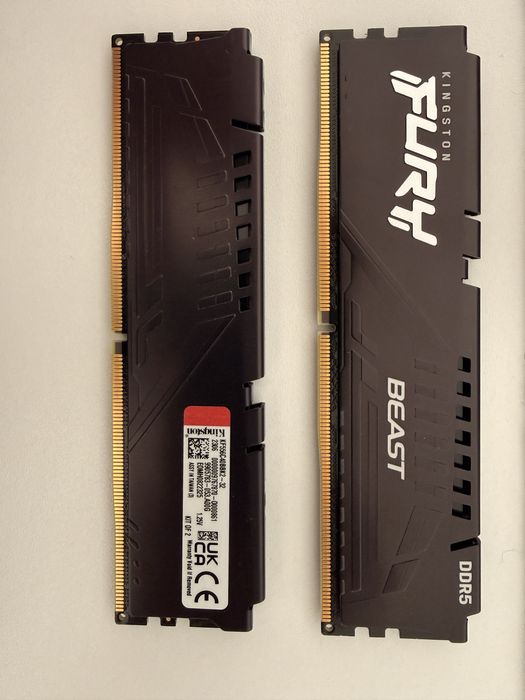 Kit Memorie RAM DDR5 32GB (16x2) 5600 Mhz CL40