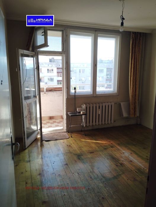 Просторен тристаен апартамент в Младост 3