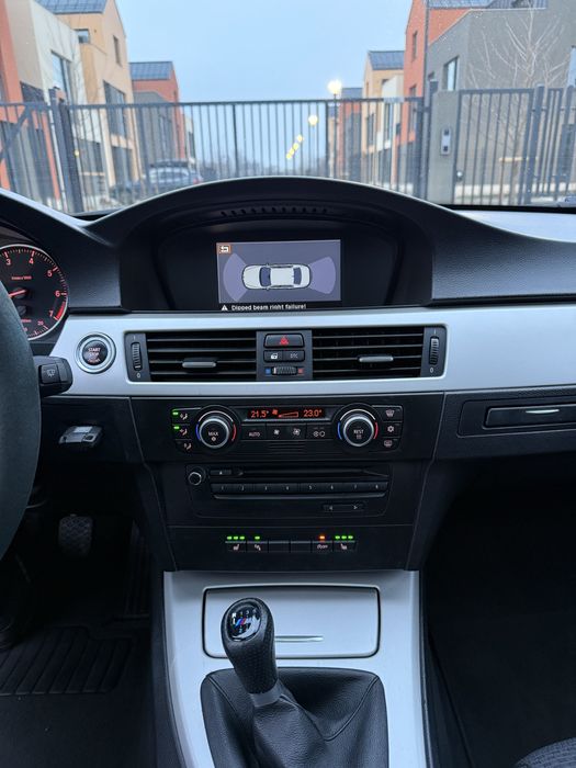 BMW seria 3 e90 facelift 2010 E5 2.0i