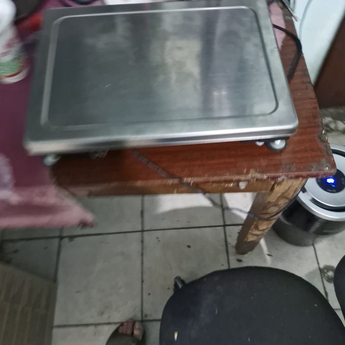 Весы электронные продам !!!