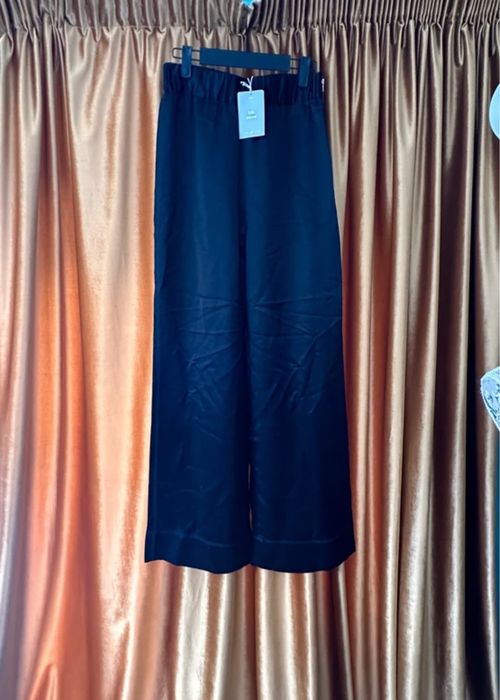 H&M pantaloni negri crac larg mix de matase