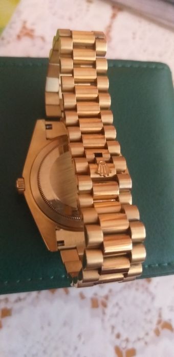 Vand ceas Rolex aurit mecanism  automat