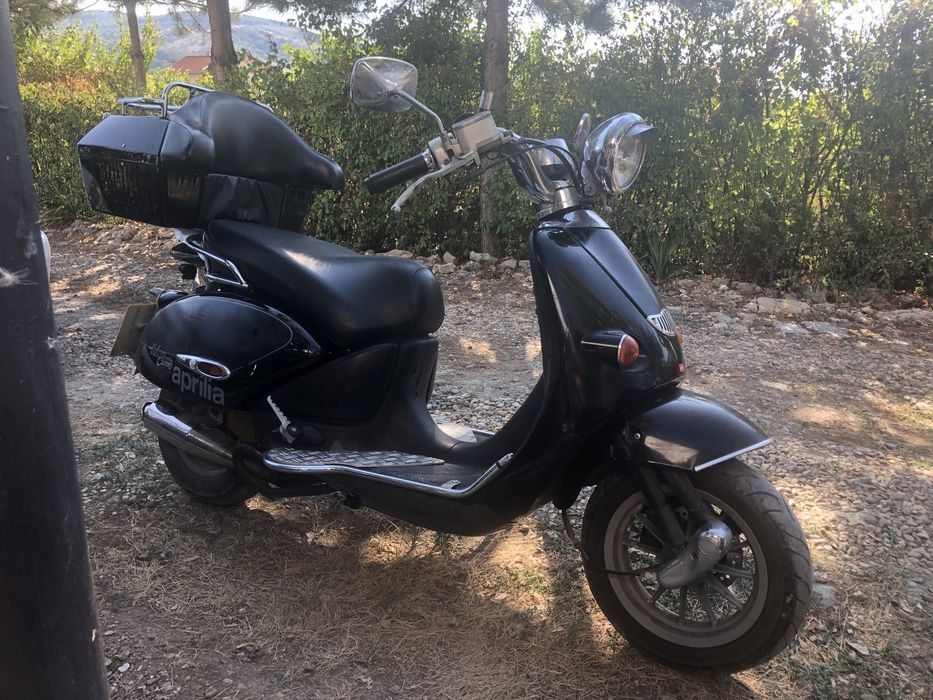 Скутер Априля 125 кубика