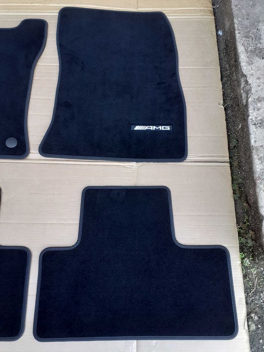 Presuri/covorase auto velur mocheta pt. MERCEDES EQB