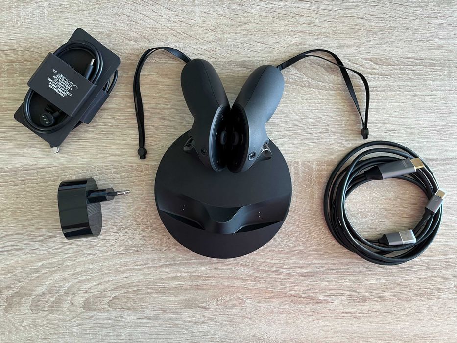 Meta Quest Pro | 256GB | VR/MR Headset + калъф